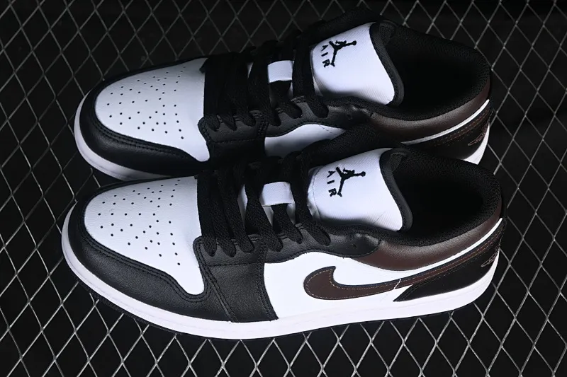 All categories Air Jordan Jordan series basketball shoes Air Jordan 1 Low G version pure original Air Jordan 1 Low AJ1 Joe 1 black color low-top cultural casual sneakers IO3393-010